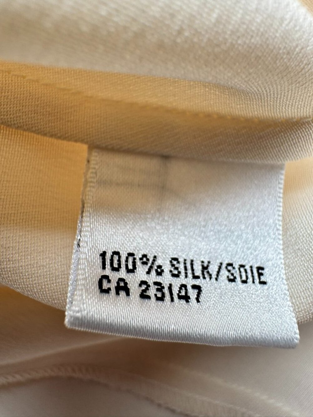 Talbots Classic Quality 100% Silk Cream French Cuff Long Sleeve Blouse Size 16W - Picture 11 of 12